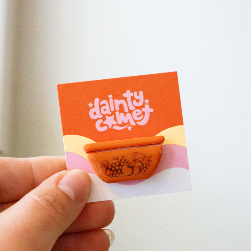 Dainty Comet - Handmade Clay Pyrex Magnets