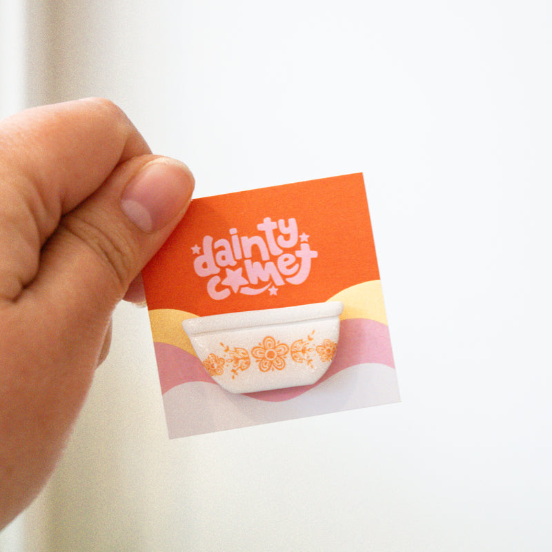 Dainty Comet - Handmade Clay Pyrex Magnets