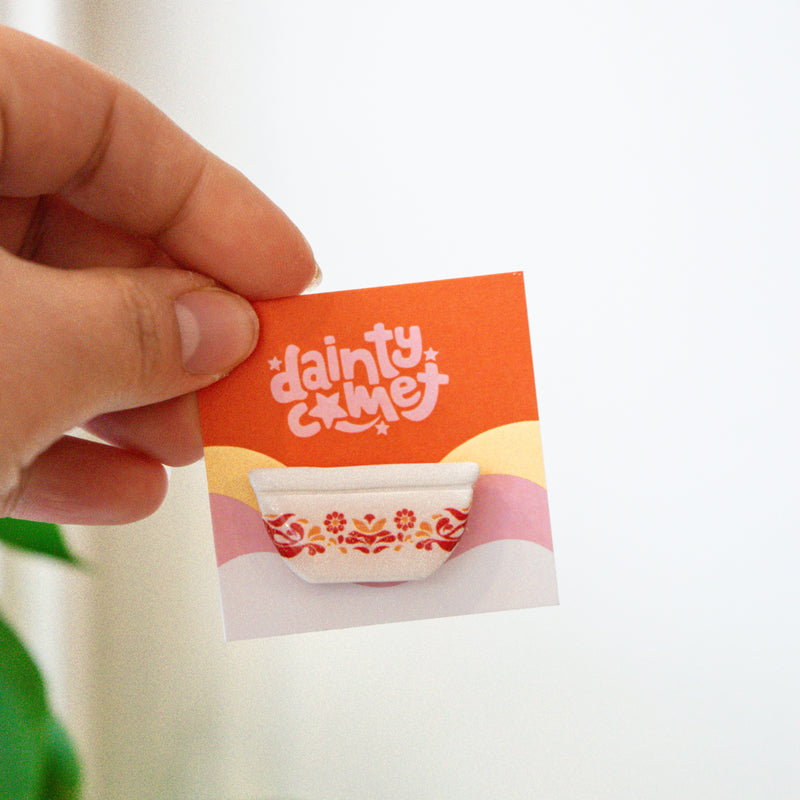 Dainty Comet - Handmade Clay Pyrex Magnets