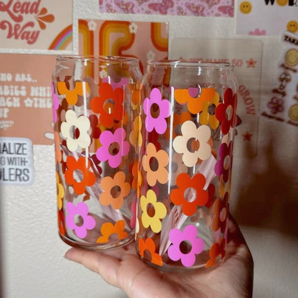 amarieacreates - 70s Retro Flowers Glass Cup