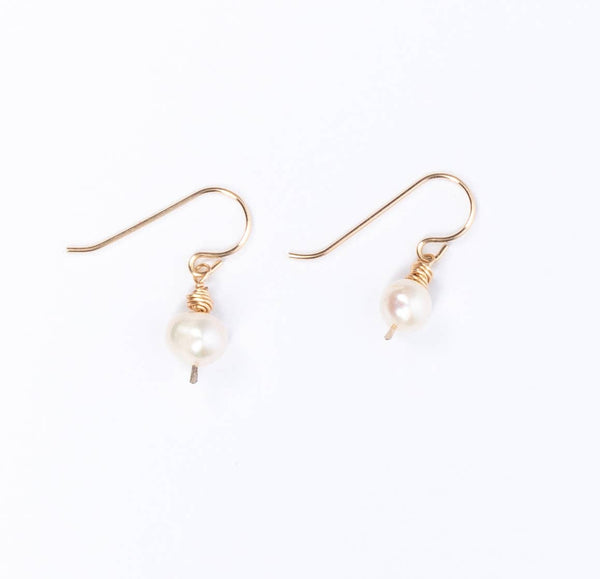 Forai - Leeda Pearl Earrings in Gold or Silver